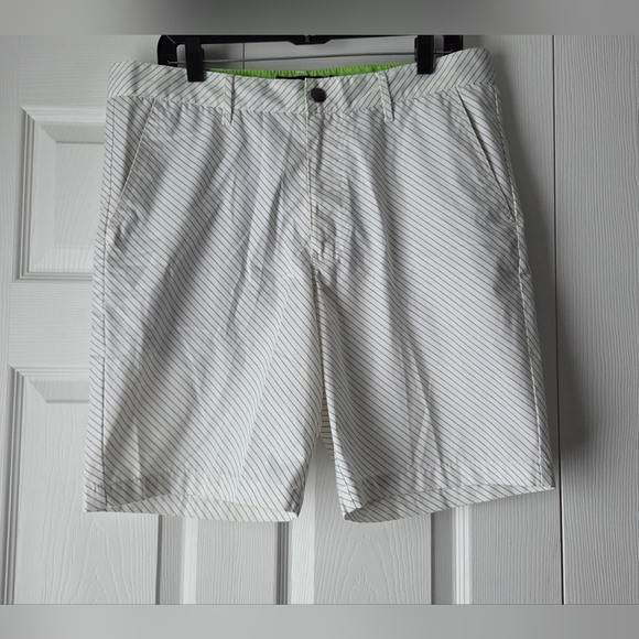 NWOT Vurt White Striped Men's Shorts Size  34W - Picture 2 of 11